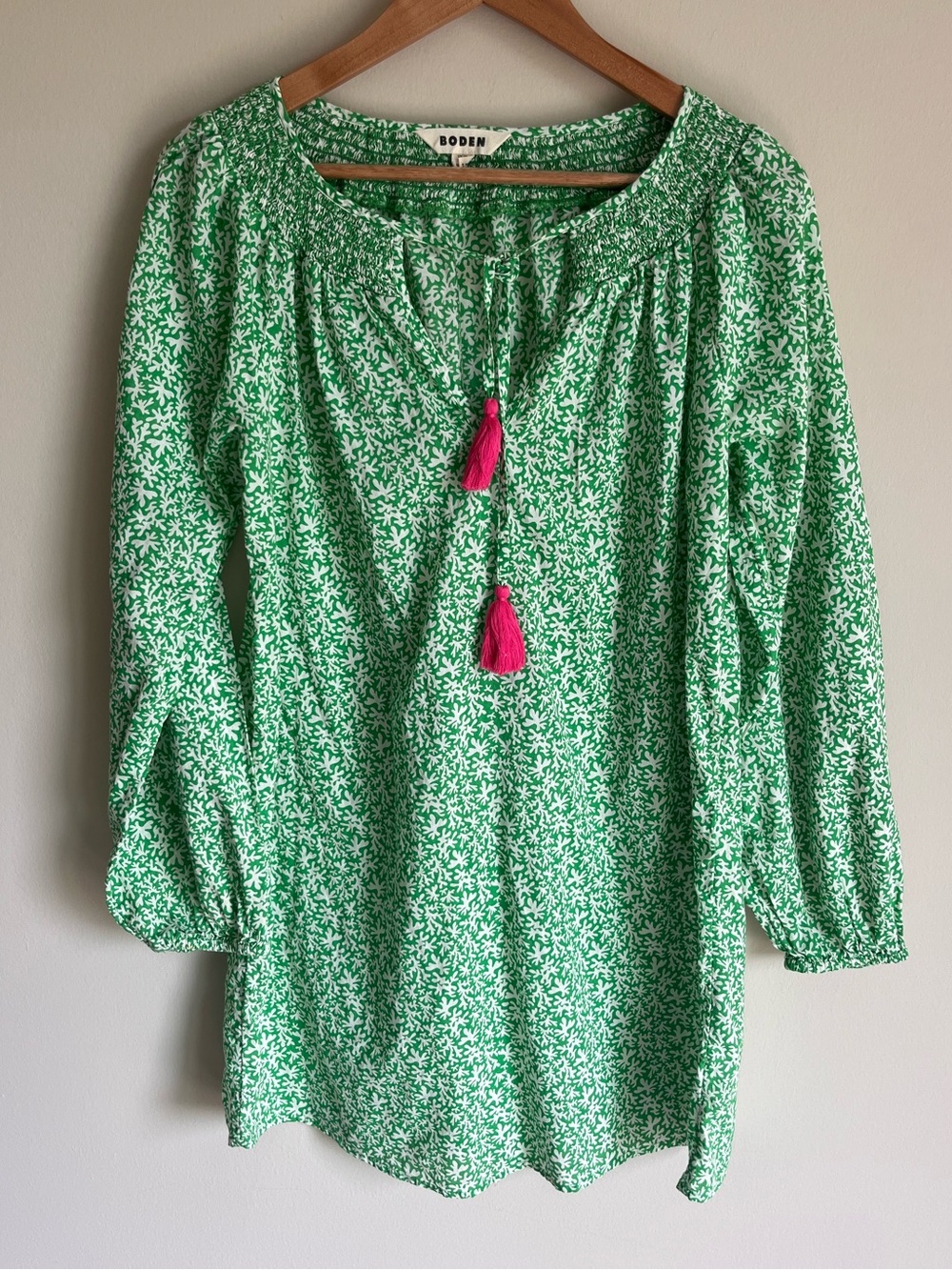 Boden Women’s Floral Cottagecore Coastal Smocked Neck Green & White Dress Size 2